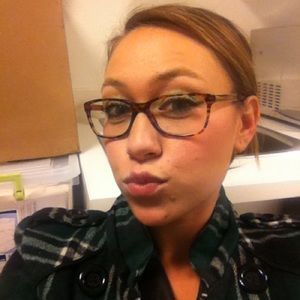 Meet your Posher, Lila